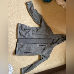 Light north face grey jacket